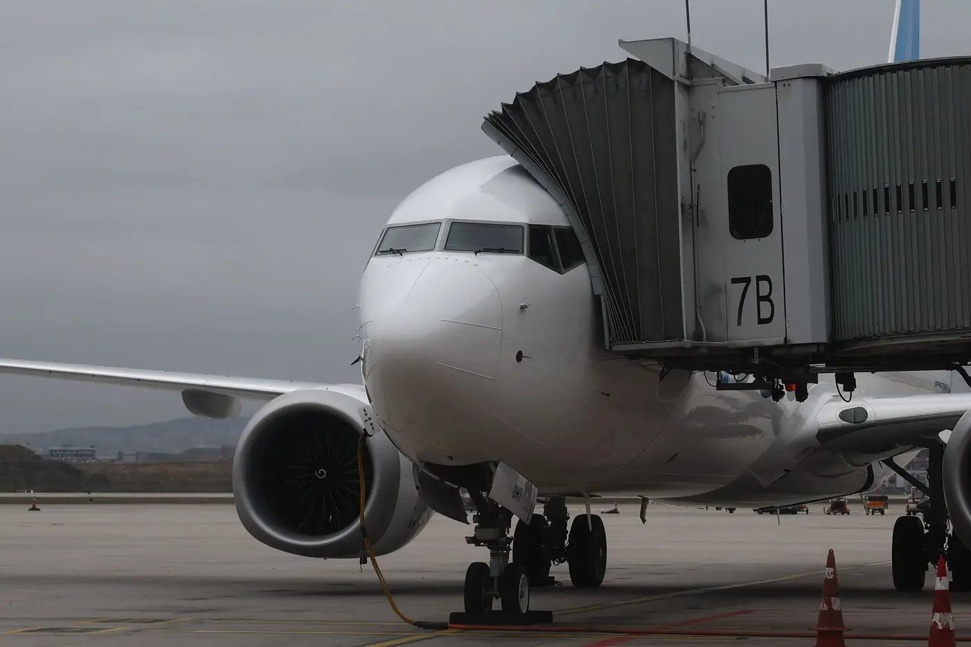 Avion iranian blocat pe pista din Istanbul: datoria de 3 milioane de euro a oprit decolarea