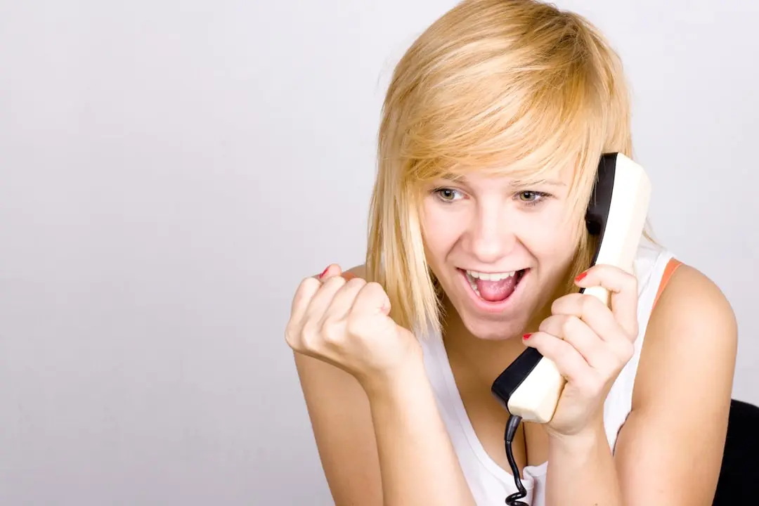 Dimineți fără telefon: Cum să scapi de stres încă de la trezire